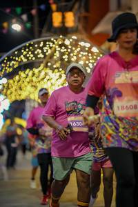 BIB: 1630, 18608
                            <button type="button" onclick="openModal(24741976)" class="btn btn-primary btn-sm float-right btn-popup" data-toggle="modal" data-target=".modal-high-quality">
                        <i class="fas fa-shopping-cart"></i> Add to Cart
                    </button>
                                            <button type="button" onclick="isThisMe(24741976, true)" class="btn btn-success btn-sm float-right btn-popup btn-isme hidden" data-toggle="tooltip" data-placement="bottom" title="นี่คือรูปของคุณใช่ไหม คลิกที่นี่เพื่อเอาเข้าอัลบั้ม">
                        <i class="fas fa-plus"></i> Add to album
                    </button>
                    <button type="button" onclick="isThisMe(24741976, false)" class="btn btn-warning btn-sm float-right btn-popup btn-isnotme hidden">
                        <i class="fas fa-ban"></i> Remove from album
                    </button>